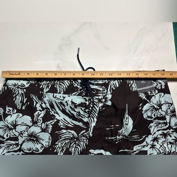 Nautica Men's Swim Trunks, Navy & White Tropical Print Beach Shorts Size XL NWT - Picture 8 of 12
